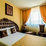 Rostov 4*
