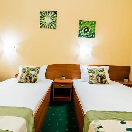 Hotel Rostov 4*
